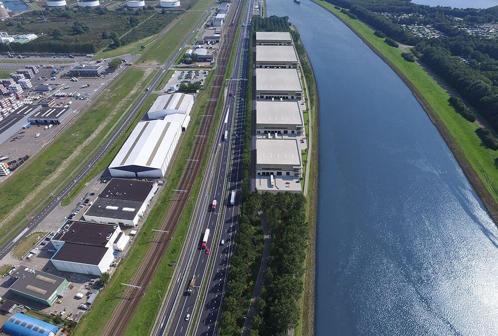 DHG VERHUURT CA. 17.000 M² AAN HELLMANN WORLDWIDE LOGISTICS IN ROTTERDAM